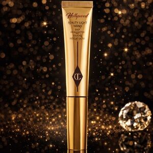 NEW Charlotte Tilbury Beauty Highlighter Wand